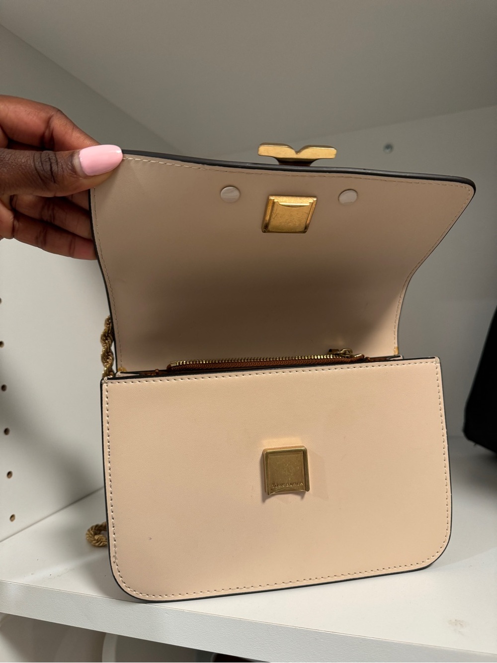Tory Burch Blush Cream Leather Crossbody with Gold Logo Chain - Picture 3 of 4
